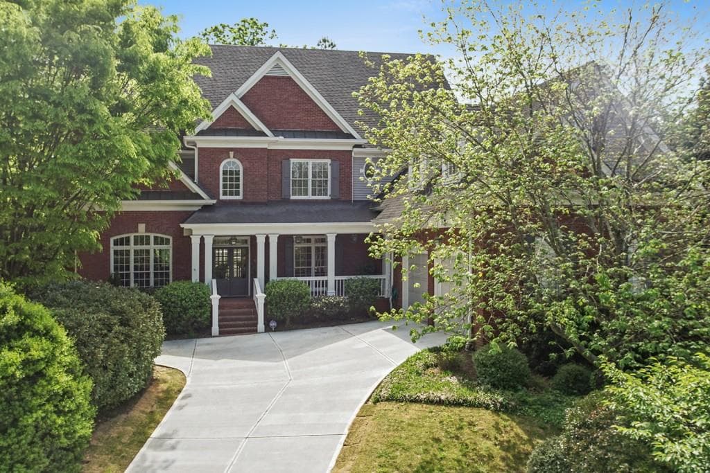 6 bedroom single family residence sold at 315 Long Grove Court, Atlanta, GA 30327