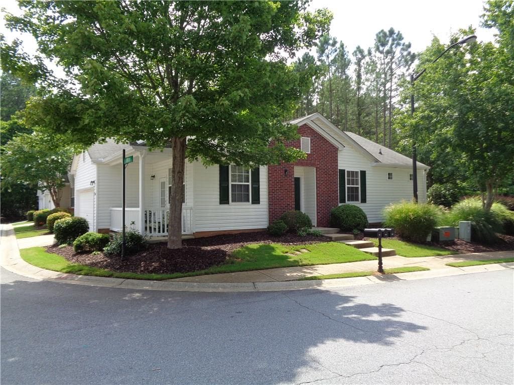 500 W Oaks Drive, Woodstock, GA 30188 — most recent listing photo