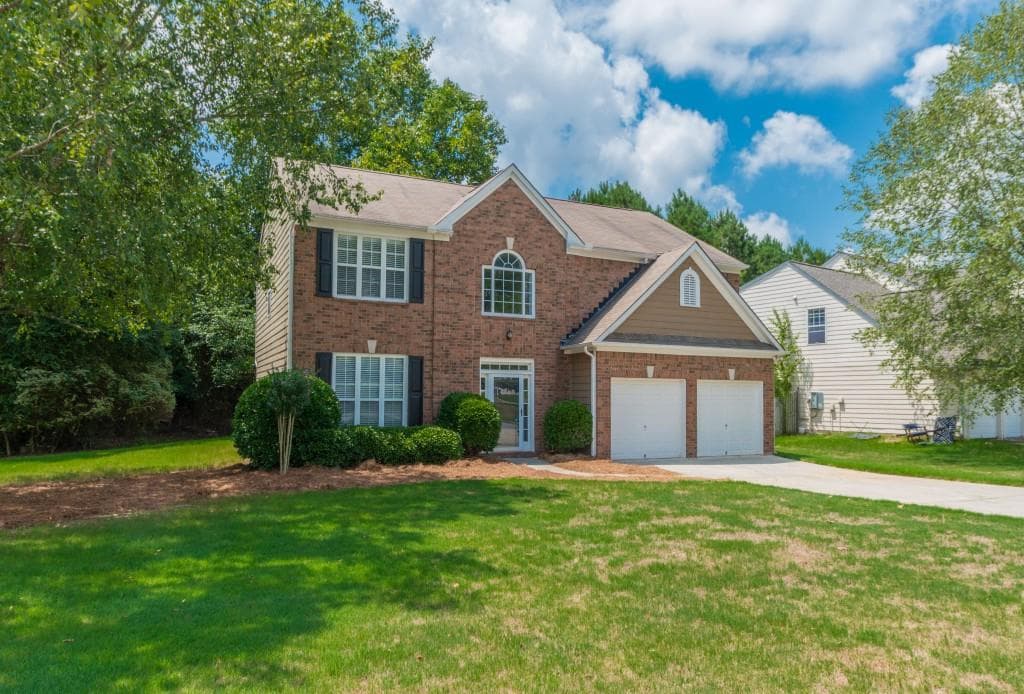 4 bedroom, 2,339 sq ft single family residence sold at 2435 Highland Pass, Alpharetta, GA 30004