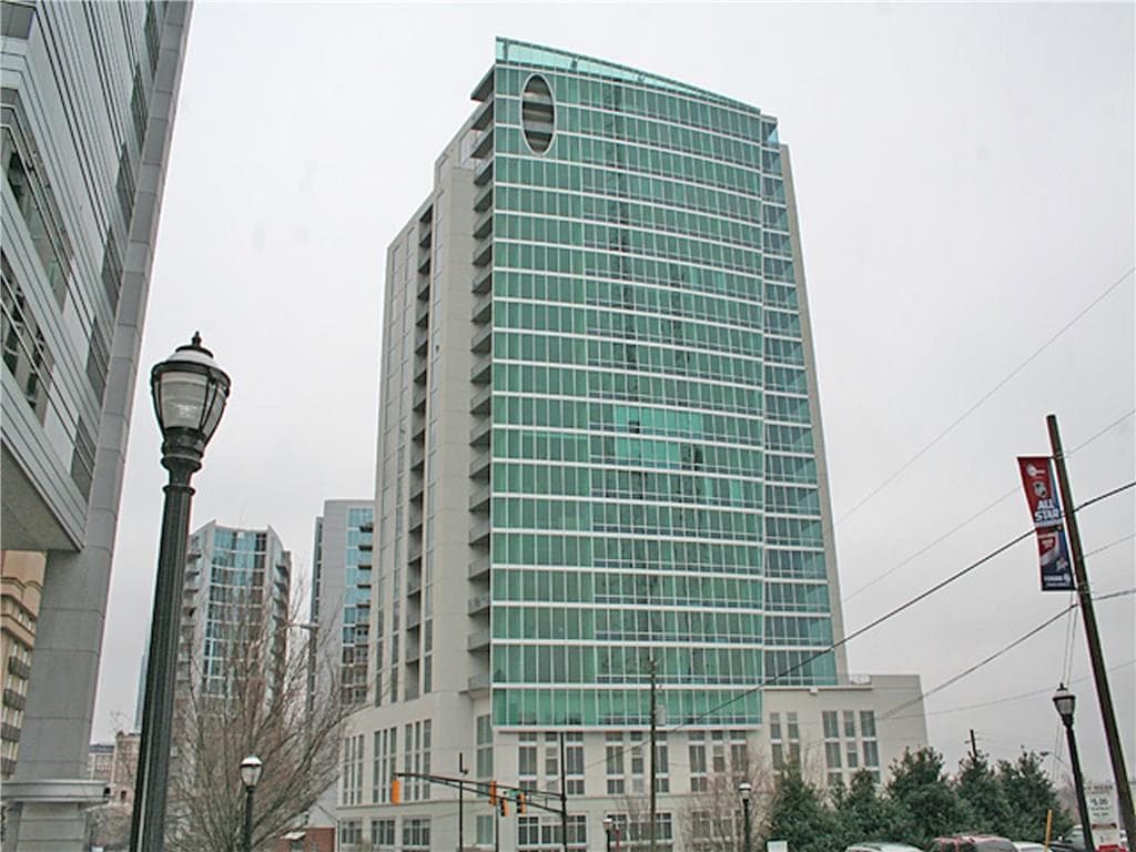 2 bedroom, 2,104 sq ft condominium sold at 20 10th Street 603, Atlanta, GA 30309