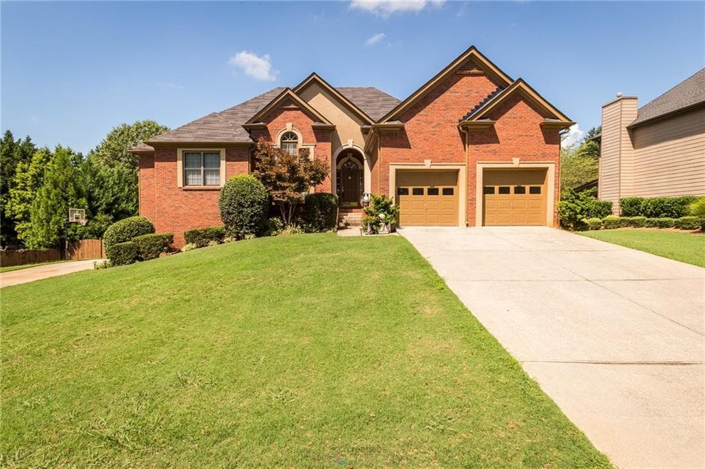 3270 Sunflower Way, Alpharetta, GA 30004 — most recent listing photo