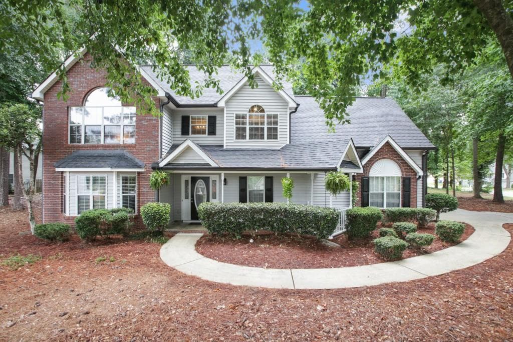 4 bedroom, 2,314 sq ft single family residence sold at 142 Chadwick Drive, Peachtree City, GA 30269