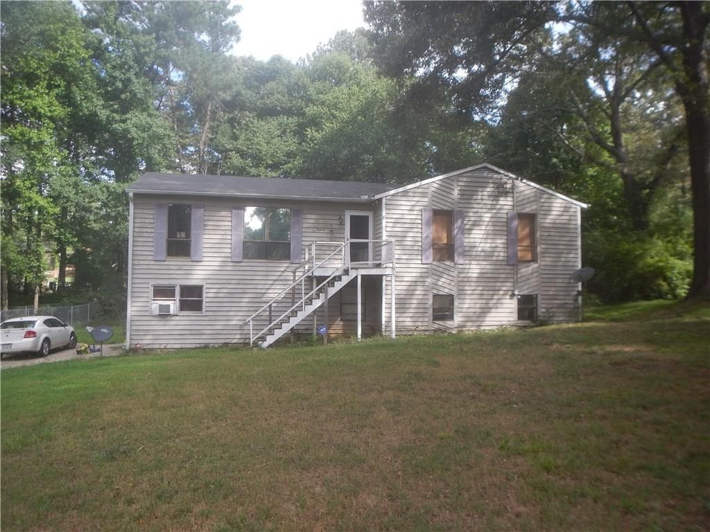 5 bedroom, 2,745 sq ft single family residence sold at 131 Bernice Drive, Lawrenceville, GA 30045