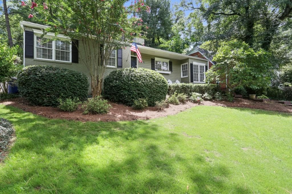 3 bedroom, 1,428 sq ft single family residence sold at 2311 Pembrook Place, Atlanta, GA 30324