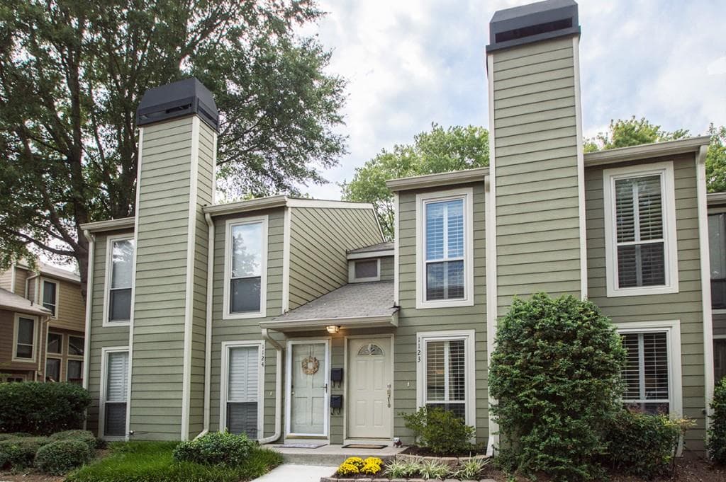 1123 Riverbend Club Drive, Atlanta, GA 30339 — most recent listing photo