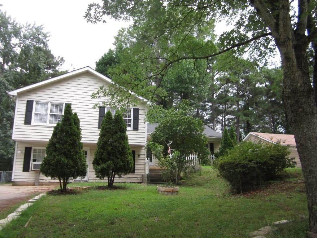 3 bedroom, 2,535 sq ft single family residence sold at 878 James Road, Lawrenceville, GA 30044