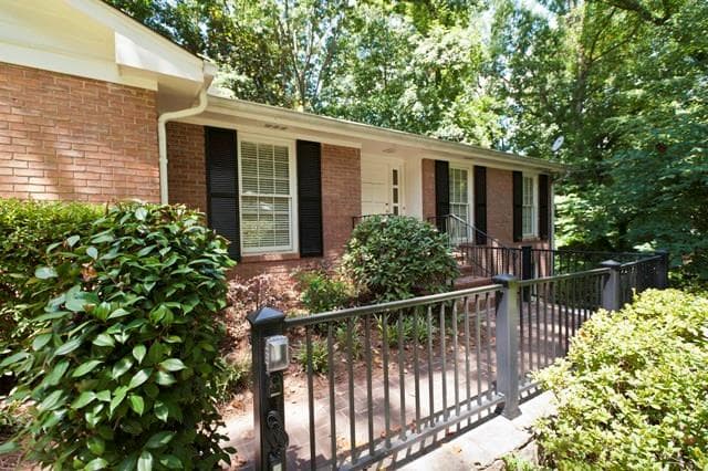 3 bedroom, 2,594 sq ft single family residence sold at 858 N Superior Avenue, Decatur, GA 30033