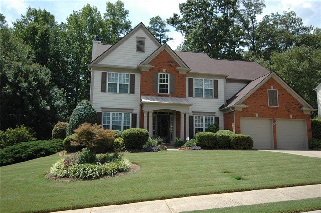 4 bedroom, 2,926 sq ft single family residence sold at 5066 Wellisford Court, Suwanee, GA 30024