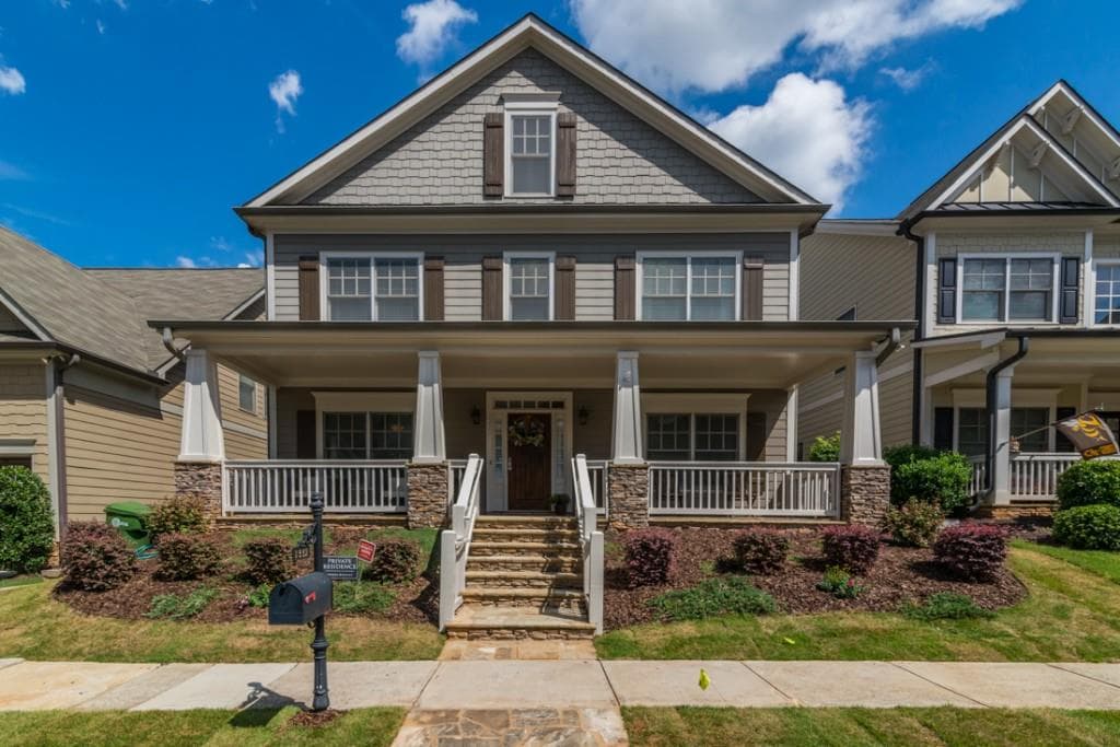 4 bedroom, 2,792 sq ft single family residence sold at 1332 Dupont Commons Circle, Atlanta, GA 30318