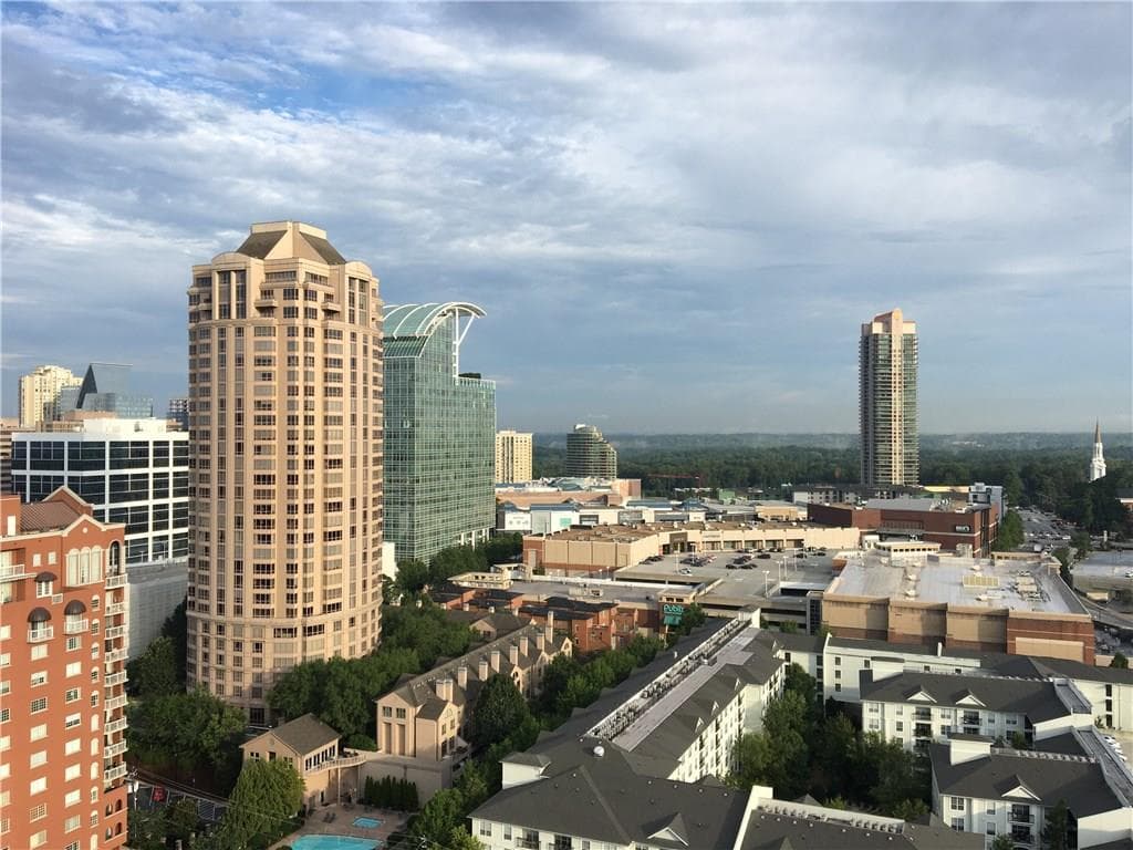 2 bedroom, 950 sq ft condominium sold at 3481 Lakeside Drive 3008, Atlanta, GA 30326