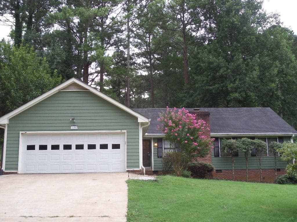 3 bedroom, 2,440 sq ft single family residence sold at 2382 Autumn Leaf Court, Lawrenceville, GA 30044