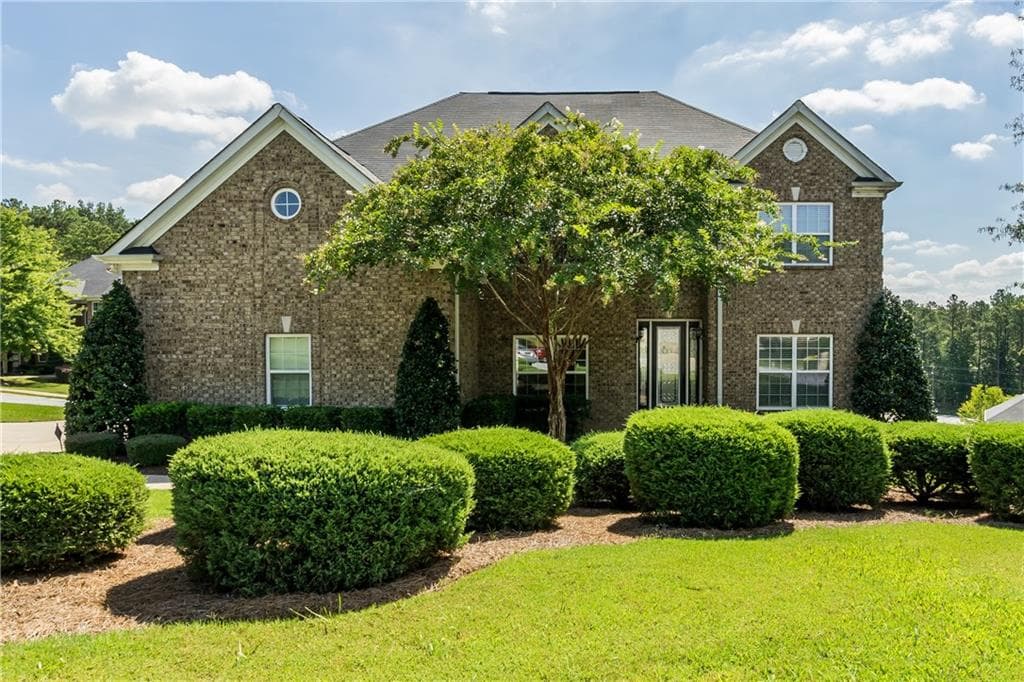 6 bedroom, 4,210 sq ft single family residence sold at 2503 Wyncreek Drive, Atlanta, GA 30331