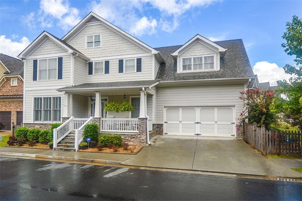 4 bedroom, 2,100 sq ft single family residence sold at 1700 Barfield Run, Atlanta, GA 30318
