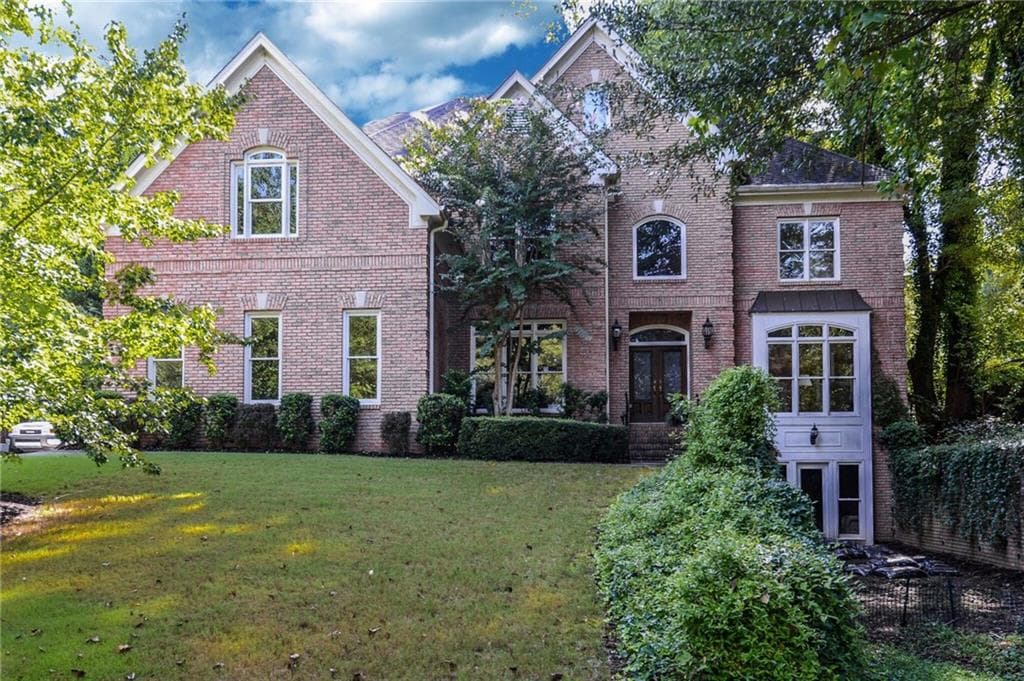 5 bedroom single family residence sold at 1653 Oak Grove Road, Decatur, GA 30033
