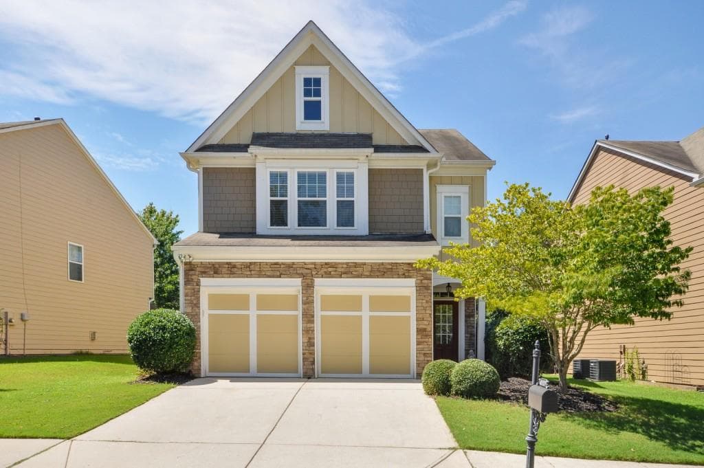 3 bedroom, 1,960 sq ft single family residence sold at 5555 Crestwick Way, Cumming, GA 30040