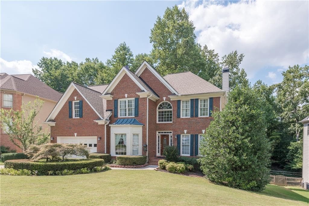 5 bedroom, 2,946 sq ft single family residence sold at 6265 Barrington Run, Alpharetta, GA 30005