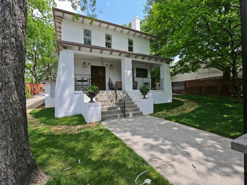 525 Parkway Drive, Atlanta, GA 30308 — most recent listing photo