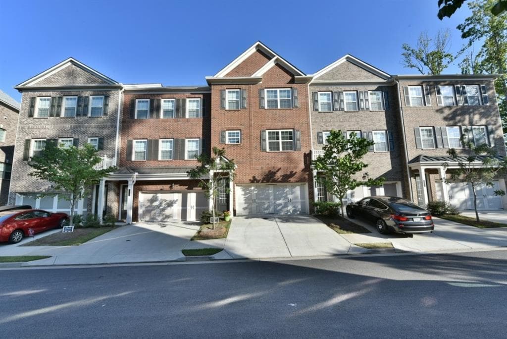 4 bedroom, 2,600 sq ft townhouse sold at 2434 Tenor Lane 2434, Alpharetta, GA 30009