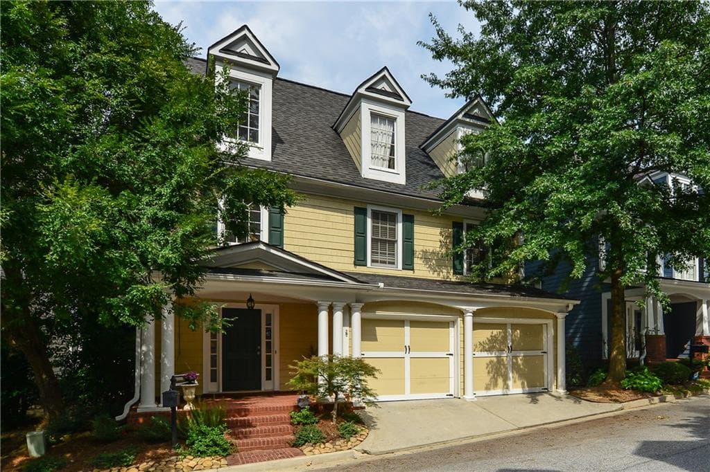 3 bedroom, 2,667 sq ft single family residence sold at 1330 Edmund Park Drive, Atlanta, GA 30306