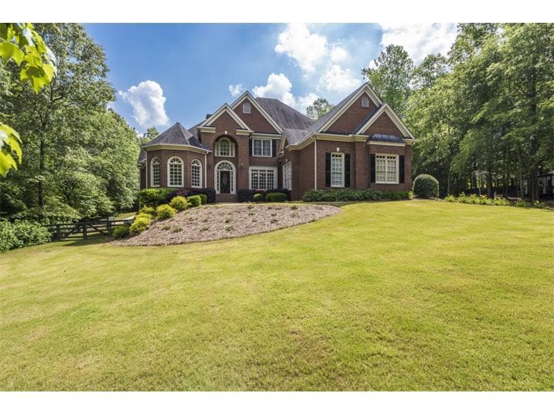 5 bedroom, 5,836 sq ft single family residence sold at 111 Smith Forest Lane, Alpharetta, GA 30004