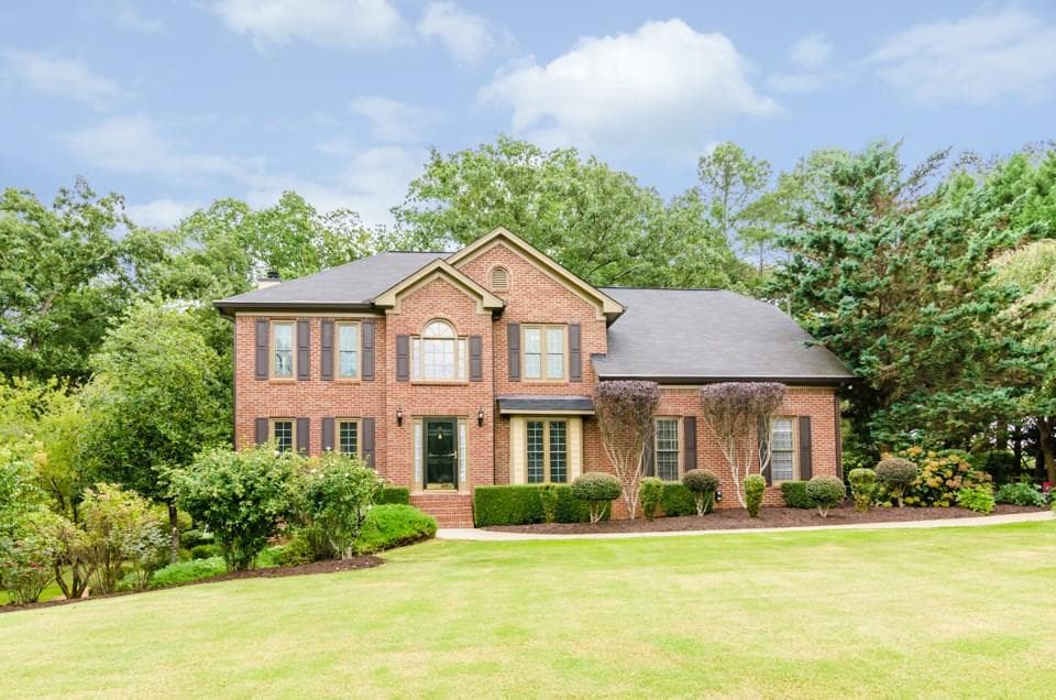5 bedroom, 2,911 sq ft single family residence sold at 4511 Oakhurst Lane, Alpharetta, GA 30004