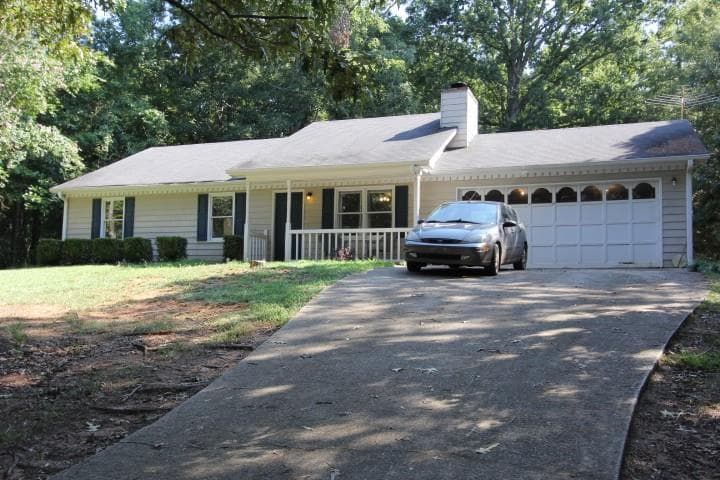 1322 Creekview Drive, Auburn, GA 30011 — most recent listing photo
