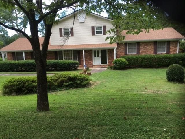4 bedroom single family residence sold at 2749 The Fontainebleau Street, Atlanta, GA 30331