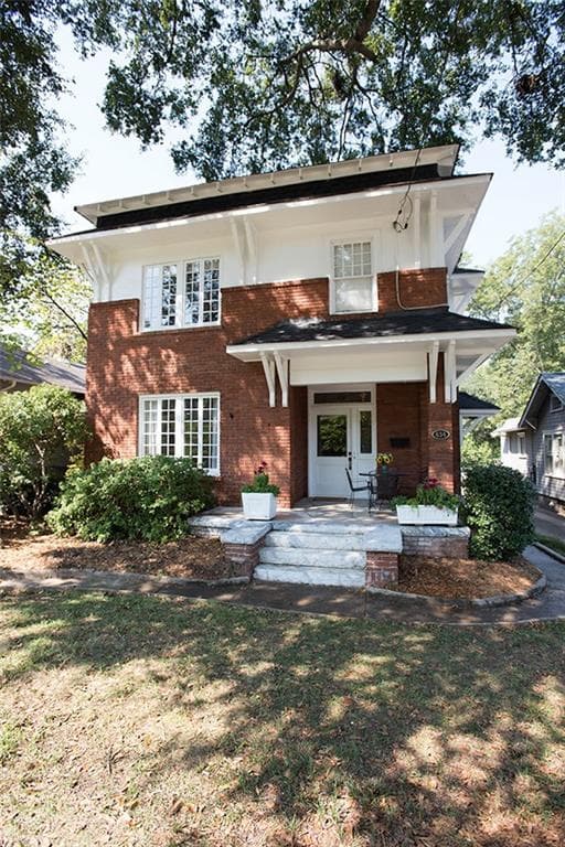 3 bedroom, 2,552 sq ft single family residence sold at 634 Linwood Avenue, Atlanta, GA 30306