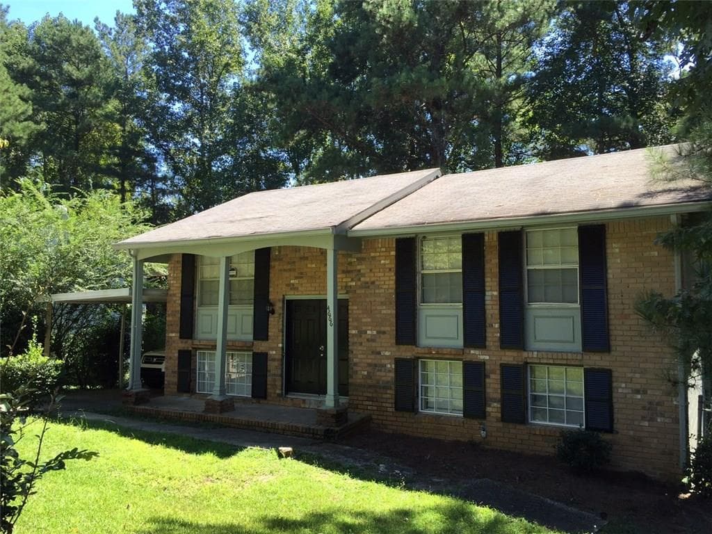 4 bedroom, 1,800 sq ft single family residence sold at 4666 Edwina Lane, Atlanta, GA 30331