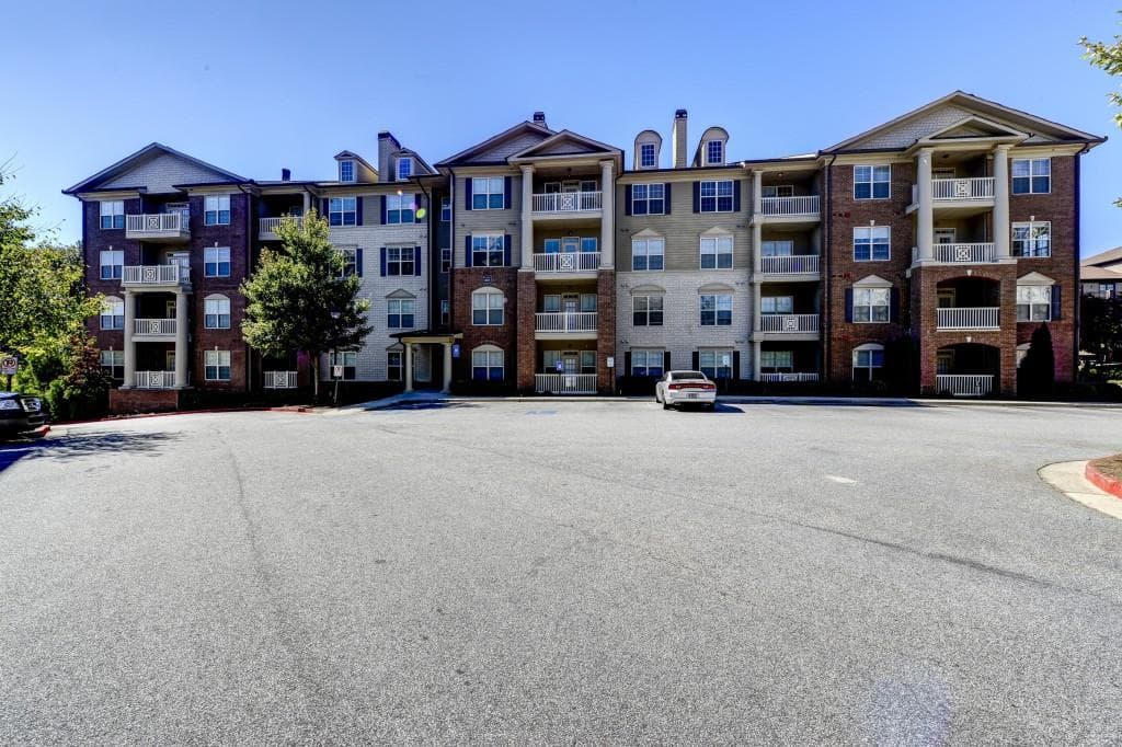 2 bedroom condominium sold at 4805 W Village Way 1110, Smyrna, GA 30080