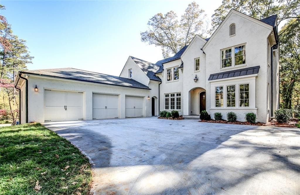 6 bedroom, 6,431 sq ft single family residence sold at 1460 Moores Mill Road, Atlanta, GA 30327