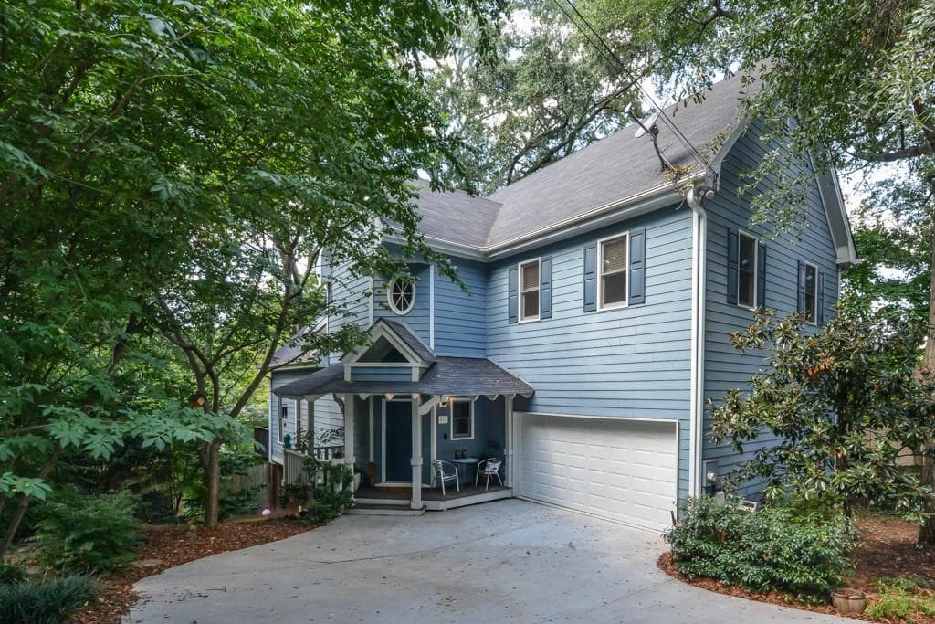 4 bedroom, 2,650 sq ft single family residence sold at 454 Hillcrest Avenue, Atlanta, GA 30307