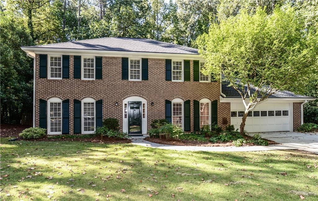 4 bedroom, 2,300 sq ft single family residence sold at 4716 Walden Lane, Marietta, GA 30062