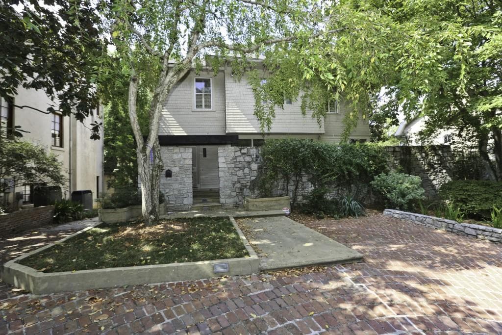 4 bedroom, 4,257 sq ft single family residence sold at 54 The Prado, Atlanta, GA 30309