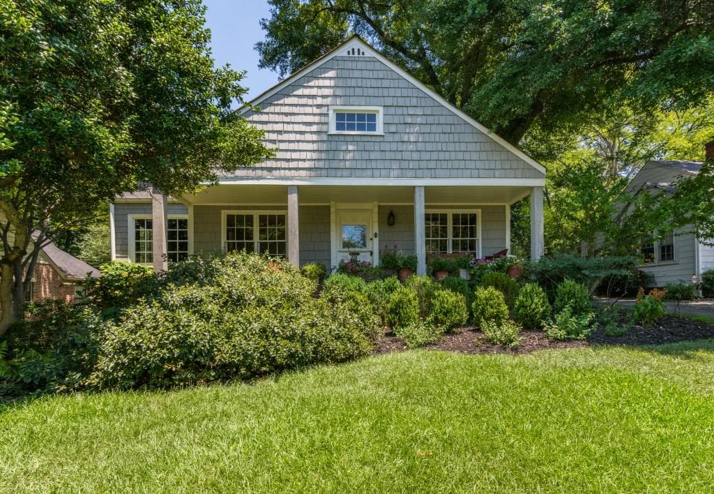 3 bedroom, 1,883 sq ft single family residence sold at 19 Alden Avenue, Atlanta, GA 30309