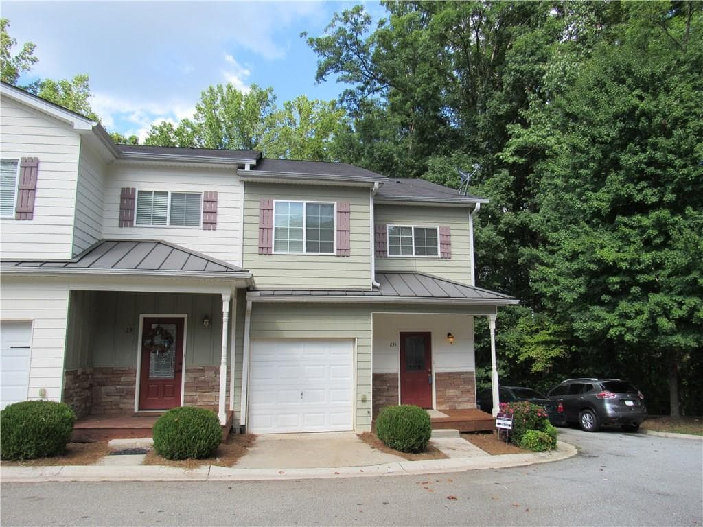 3 bedroom townhouse sold at 235 TOWER COMMONS Road, Gainesville, GA 30501