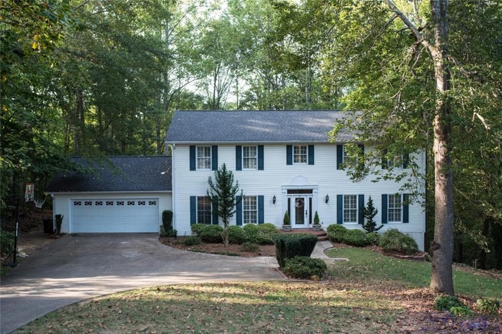 5 bedroom single family residence sold at 1527 ENOTA Avenue, Gainesville, GA 30501