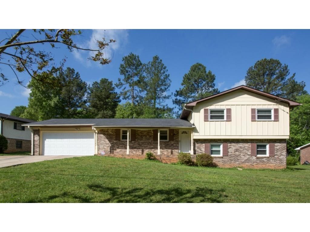 4 bedroom, 1,944 sq ft single family residence sold at 2999 Columbia Cove, Decatur, GA 30034