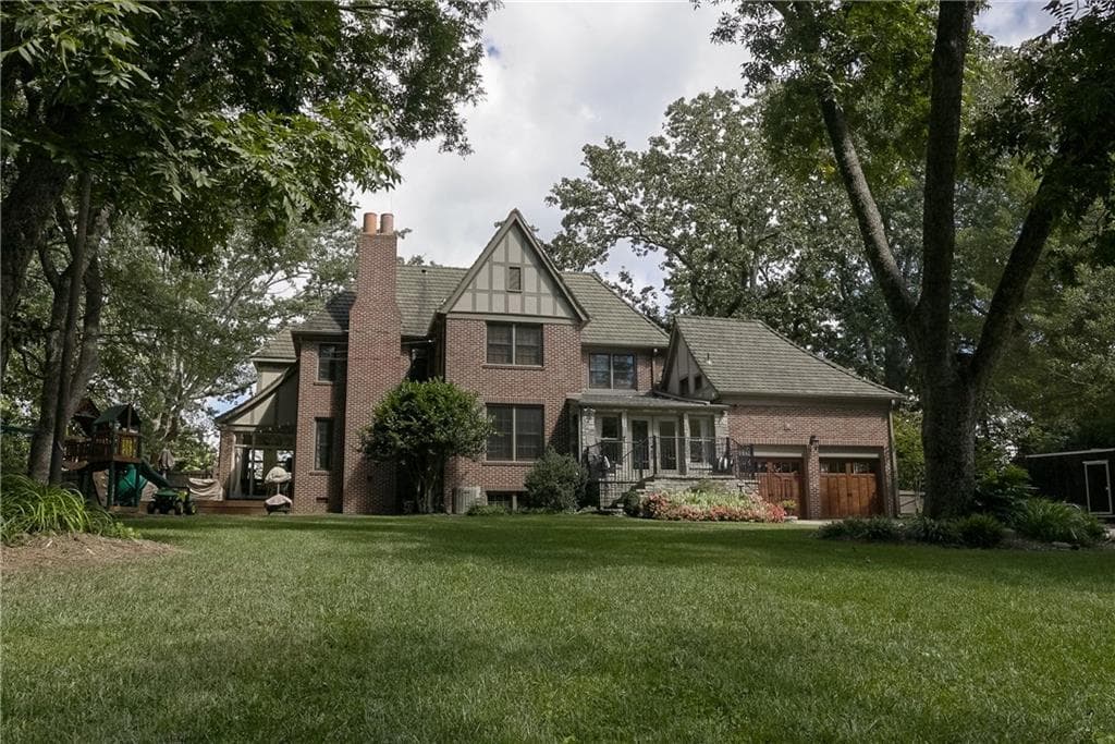 4 bedroom single family residence sold at 829 Thompson Bridge Road, Gainesville, GA 30501