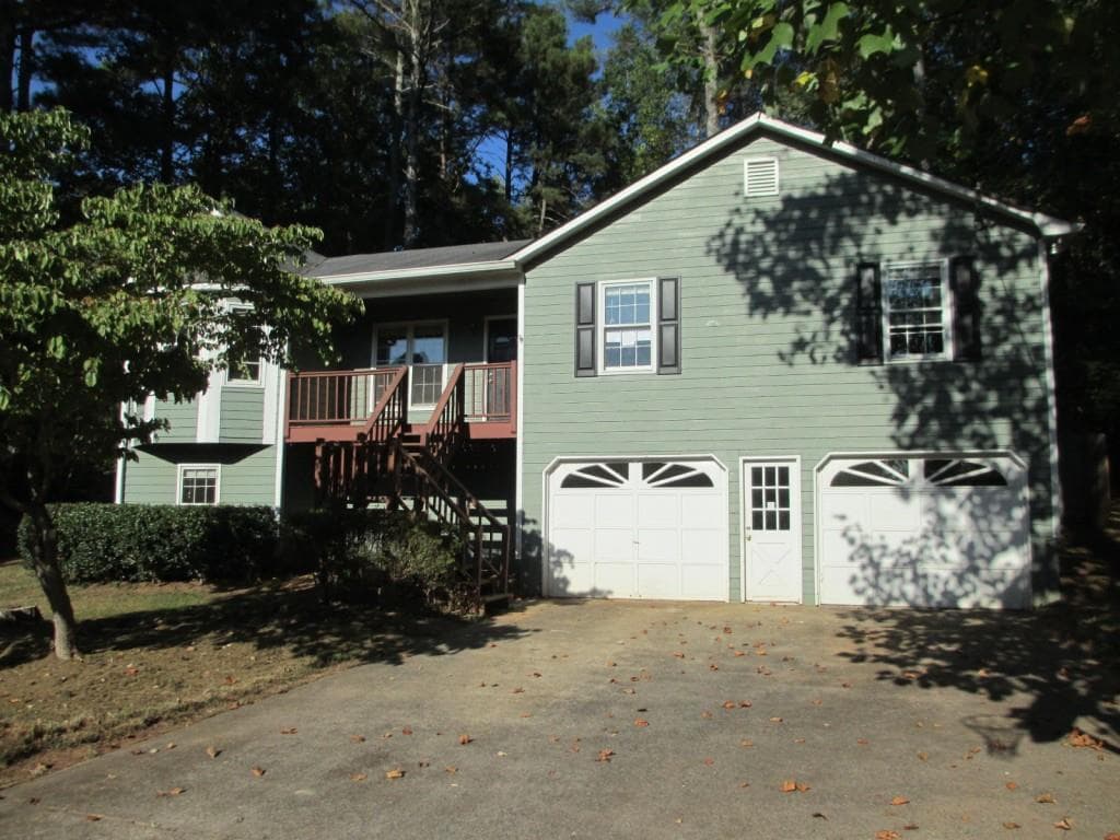 4 bedroom, 2,432 sq ft single family residence sold at 1195 Springs Drive, Canton, GA 30115