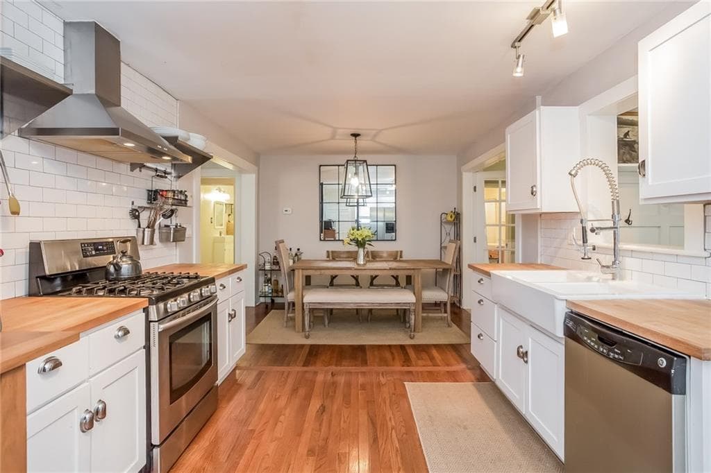 4 bedroom, 1,645 sq ft single family residence sold at 306 Nelms Avenue, Atlanta, GA 30307