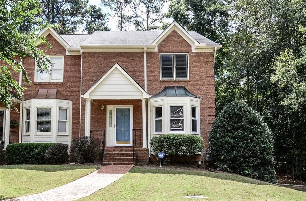 3 bedroom, 1,696 sq ft townhouse sold at 2495 Holcomb Springs Drive, Alpharetta, GA 30022