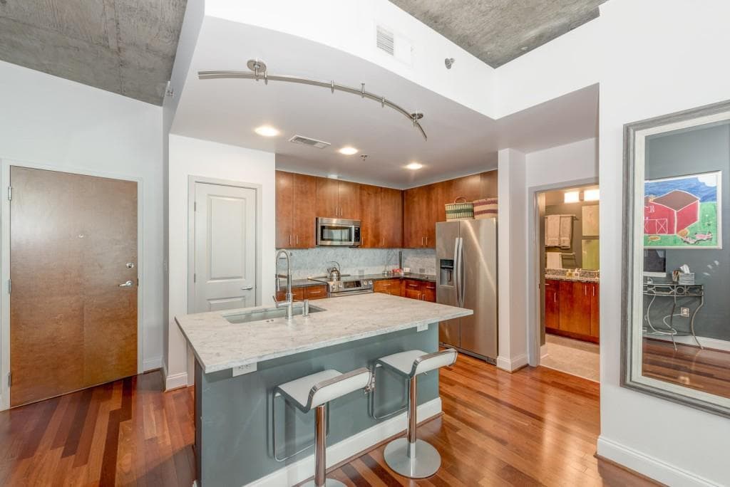 1 bedroom condominium sold at 250 Pharr Road 1317, Atlanta, GA 30305