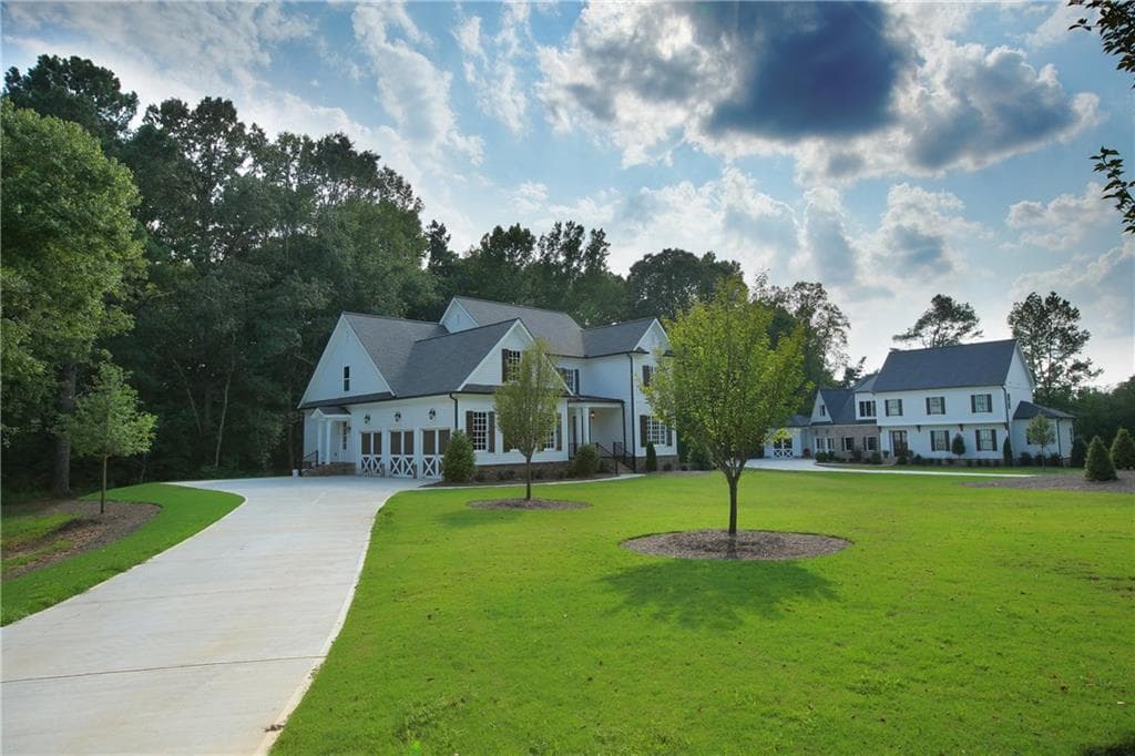5 bedroom, 3,983 sq ft single family residence sold at 15626 Birmingham Highway, Milton, GA 30004