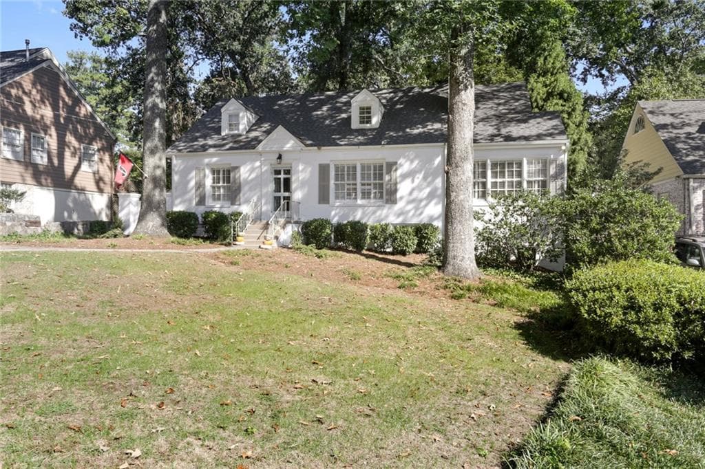 4 bedroom single family residence sold at 658 Greenview Avenue, Atlanta, GA 30305