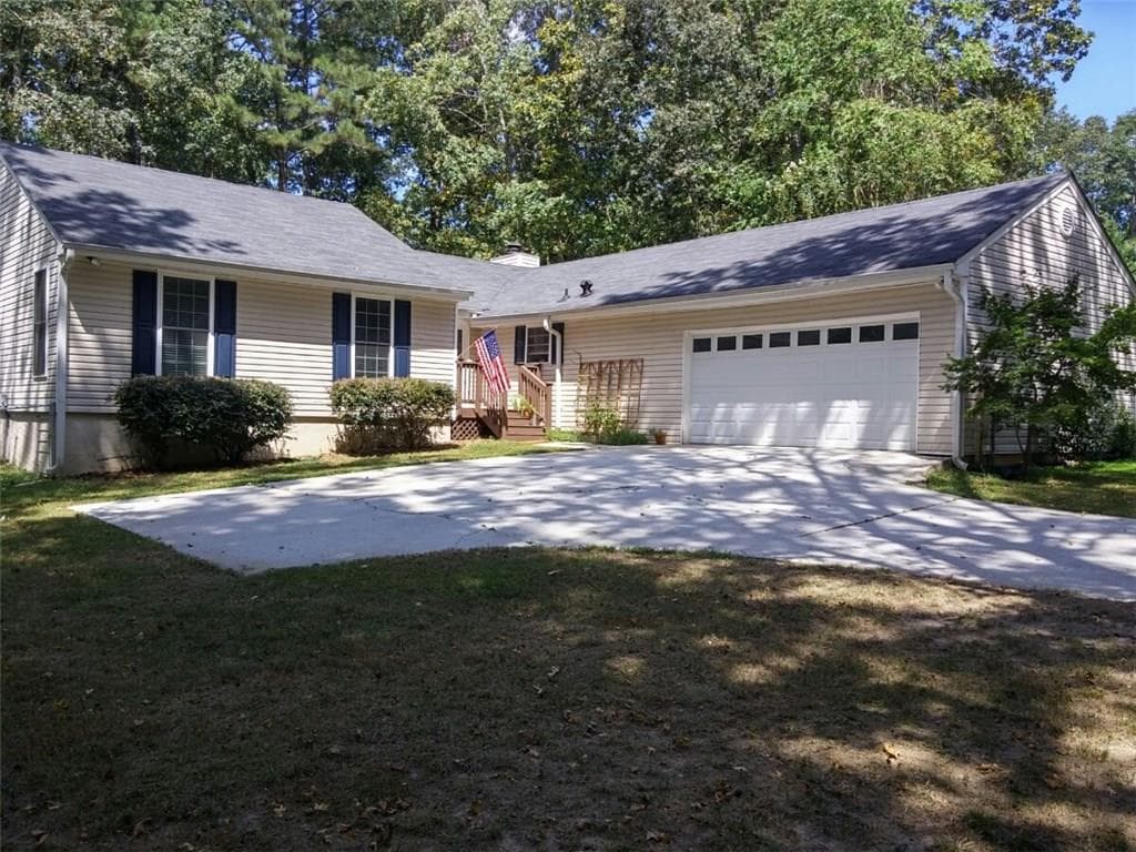 3 bedroom, 1,622 sq ft single family residence sold at 662 Saddlewood Drive, Lawrenceville, GA 30043