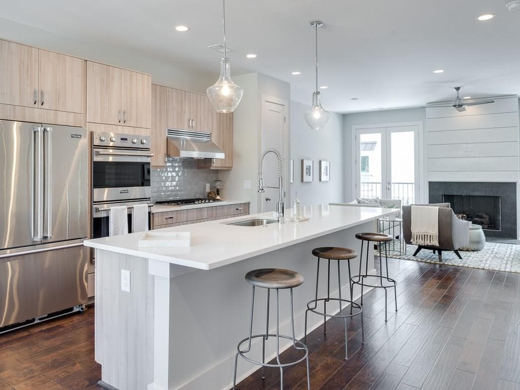 106 Canton Way, Roswell, GA 30075 — most recent listing photo