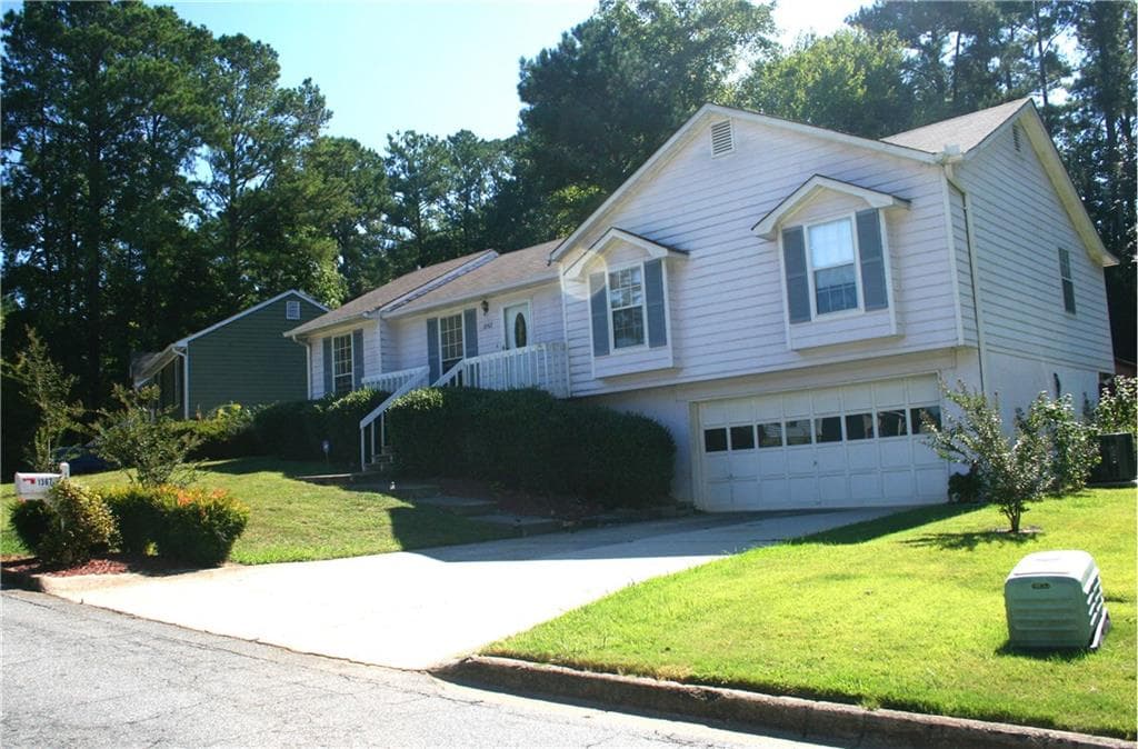1367 Glynn Oaks Drive, Marietta, GA 30008 — most recent listing photo
