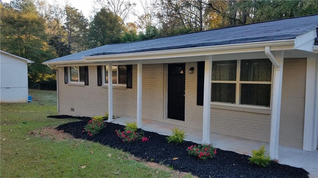 3 bedroom single family residence sold at 2181 Chestnut Log Loop, Lithia Springs, GA 30122