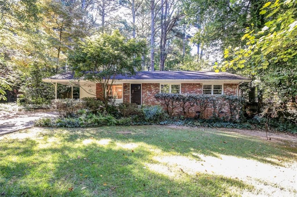3 bedroom, 1,000 sq ft single family residence sold at 3057 Vine Circle, Decatur, GA 30033